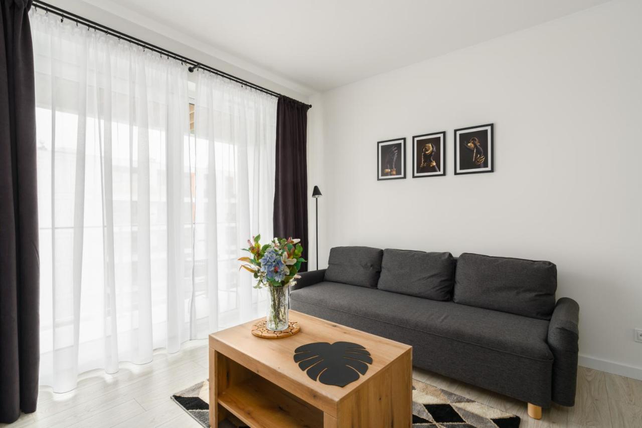 Premium Apartments Poznan Airport By Noclegi Renters Экстерьер фото