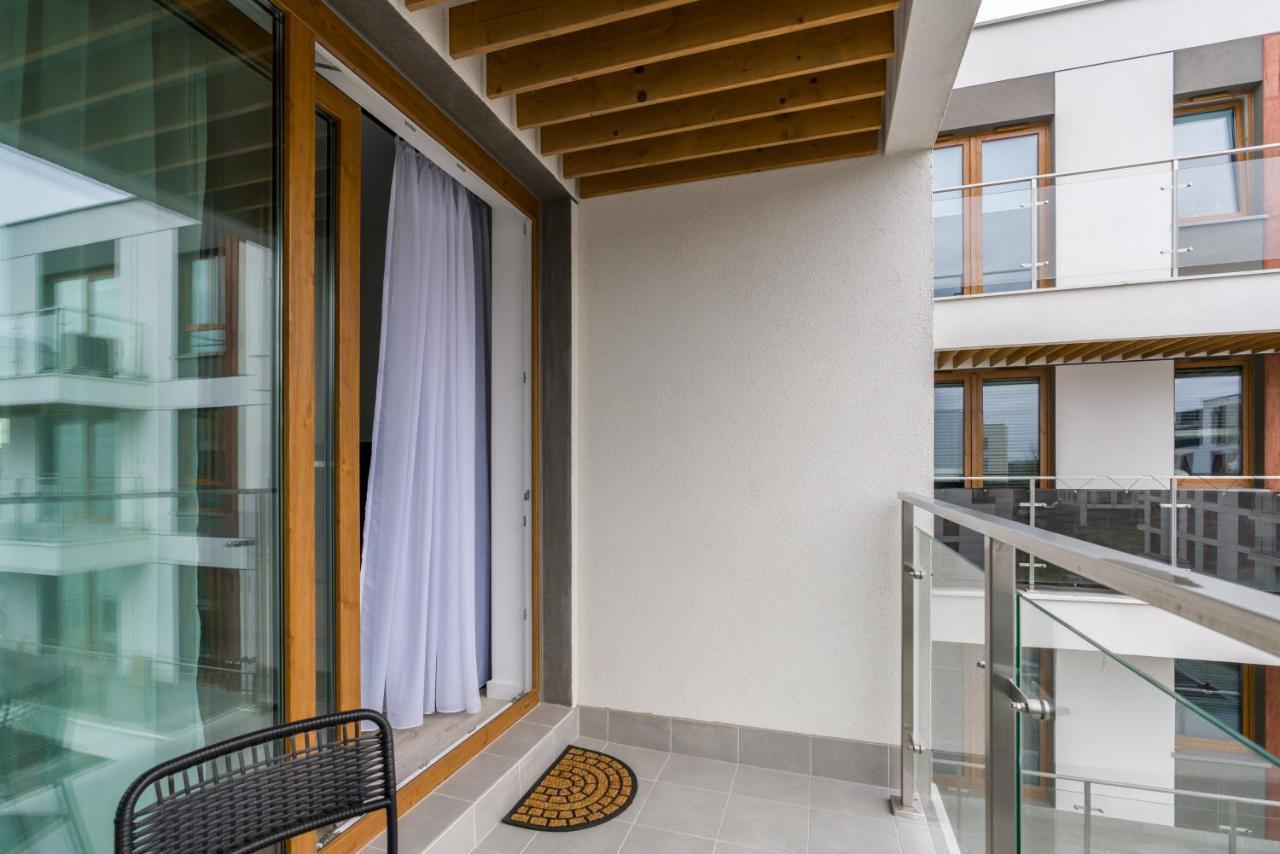 Premium Apartments Poznan Airport By Noclegi Renters Экстерьер фото