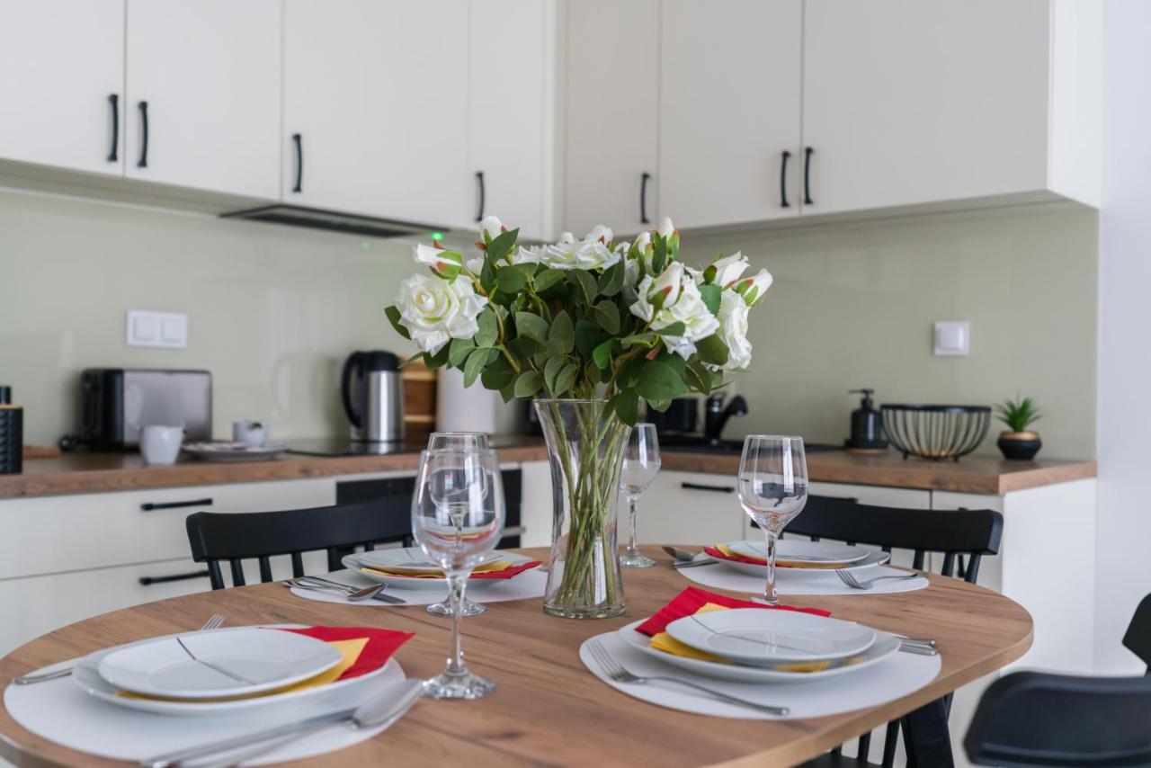 Premium Apartments Poznan Airport By Noclegi Renters Экстерьер фото