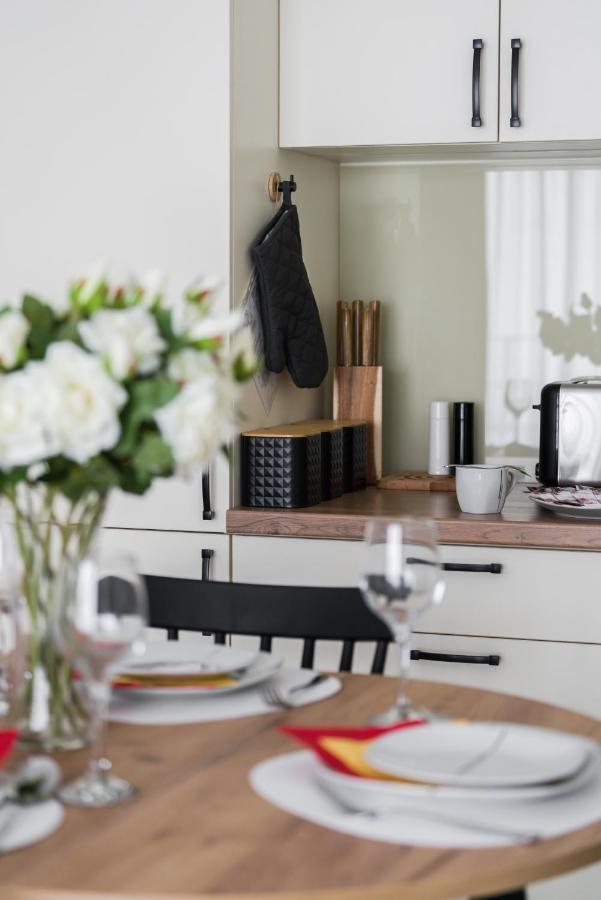 Premium Apartments Poznan Airport By Noclegi Renters Экстерьер фото