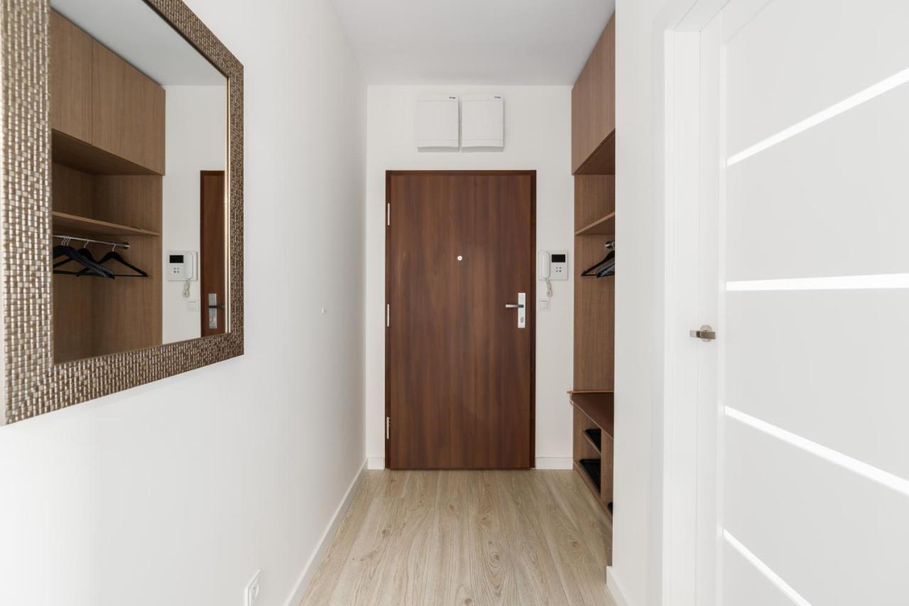 Premium Apartments Poznan Airport By Noclegi Renters Экстерьер фото