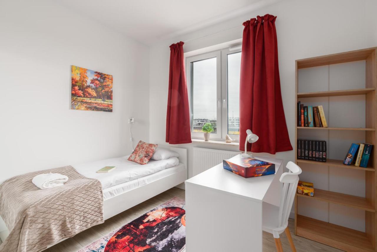 Premium Apartments Poznan Airport By Noclegi Renters Экстерьер фото
